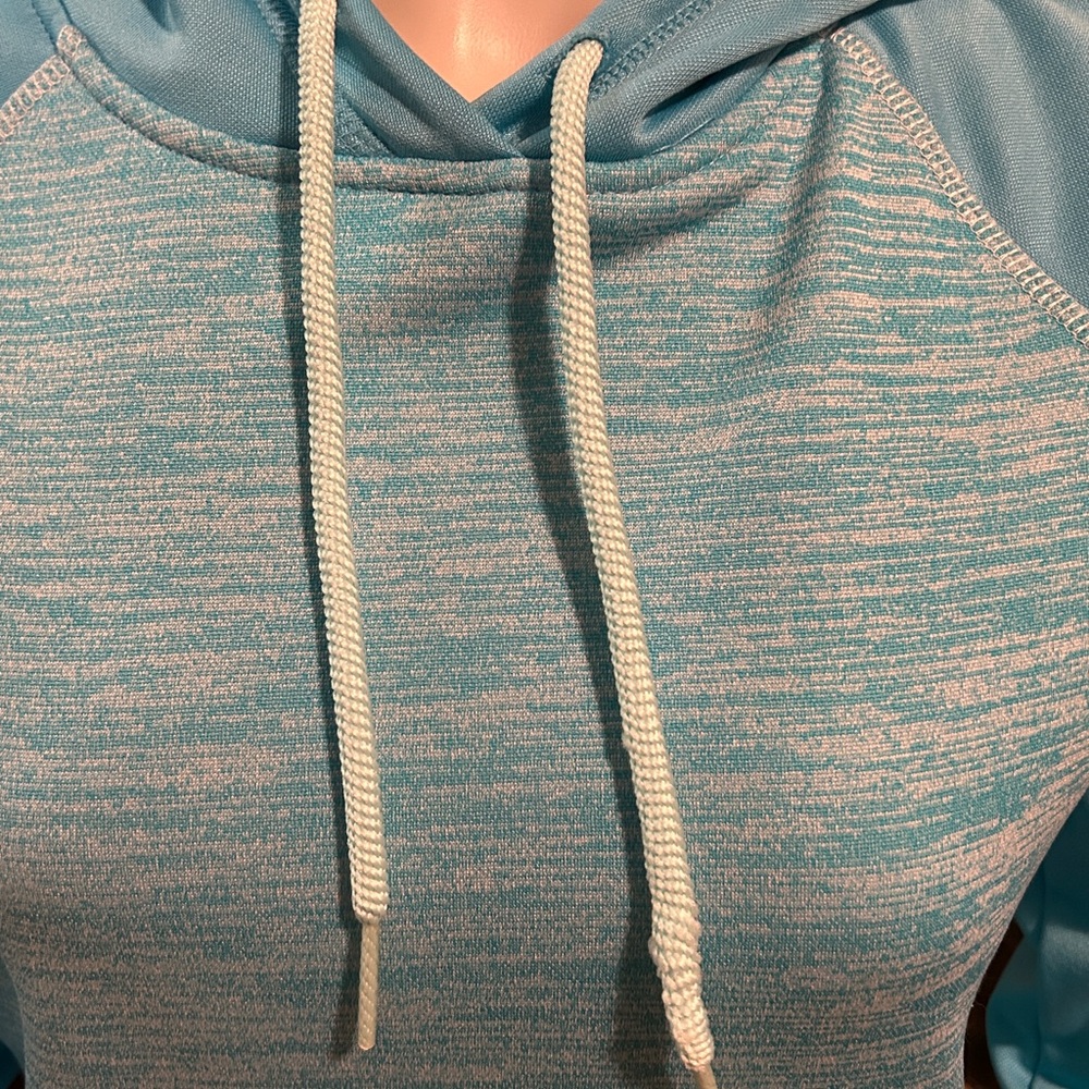 Danskin Hooded Pullover/Hoodie - Picture 9 of 9